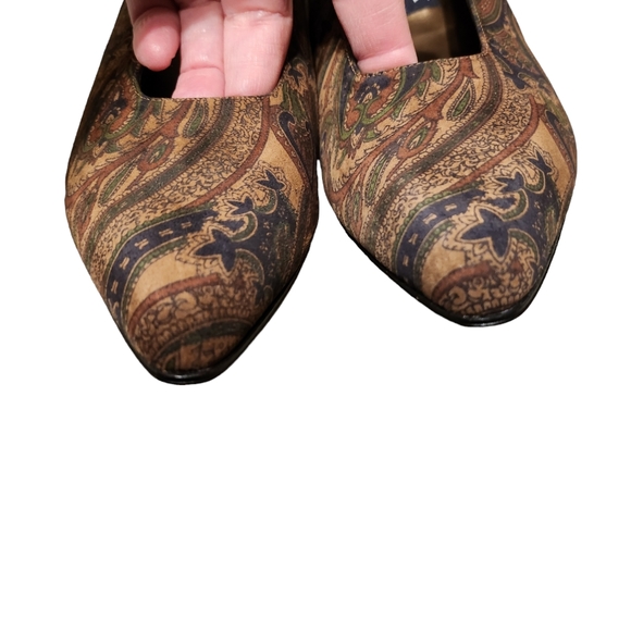 Vintage Stuart Weitzman Women's Paisley Suede Leather Heels w/Box Size 8.5B - Picture 6 of 11